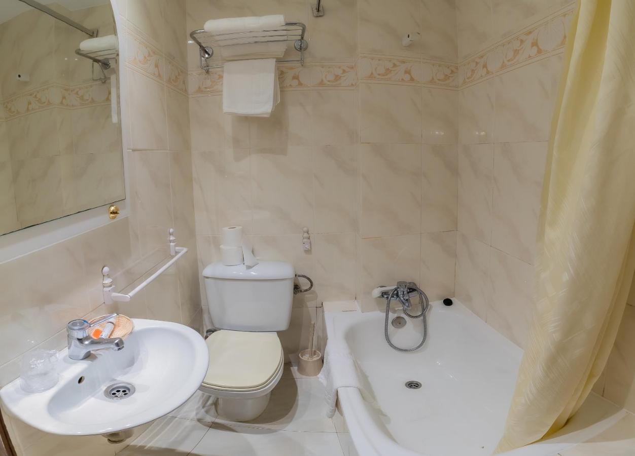 Hostal 산토 도밍고 드 실로스 외부 사진