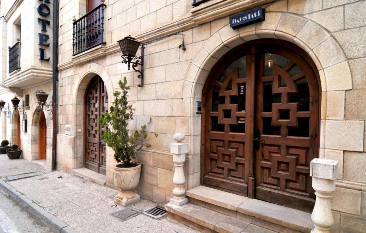 Hostal 산토 도밍고 드 실로스 외부 사진